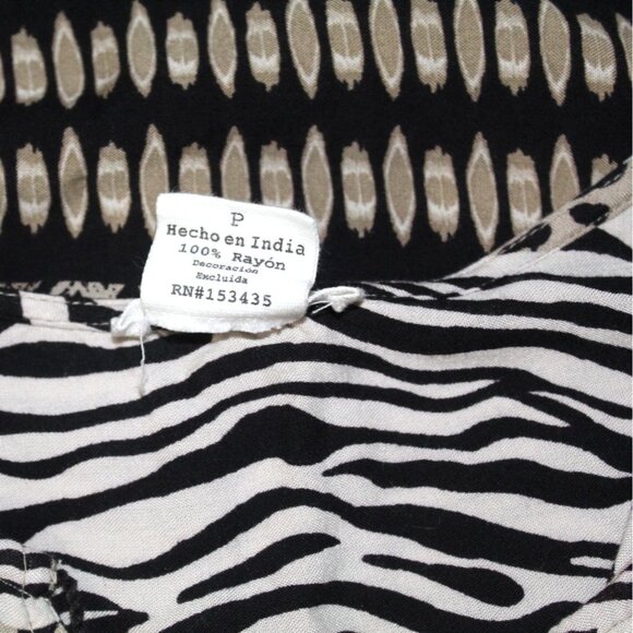 Beach lunch lounge Women's Bathing Suit Cover Up- Animal Print Size Small - Picture 12 of 14